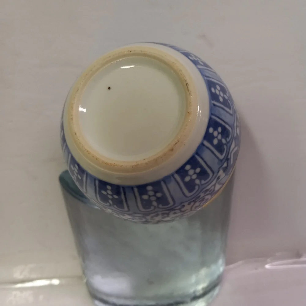 ASIAN Chinese Ginger Jar Blue White Floral Porcelain Ceramic  Vintage Collectibl